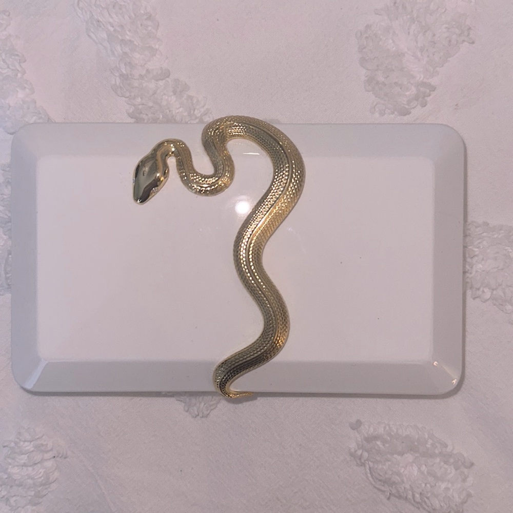 Kilian White Snake Clutch
